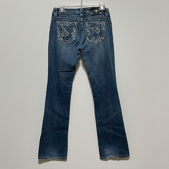 Miss Me Western Medium Wash
Embellished rhinestones Pockets slim Bootcut Jeans - Picture 4 of 10